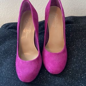 NWOT Jessica Simpson Faux Suede Pumps